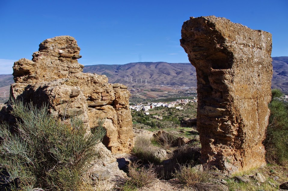 Vista general de Abrucena desde el Castillejo