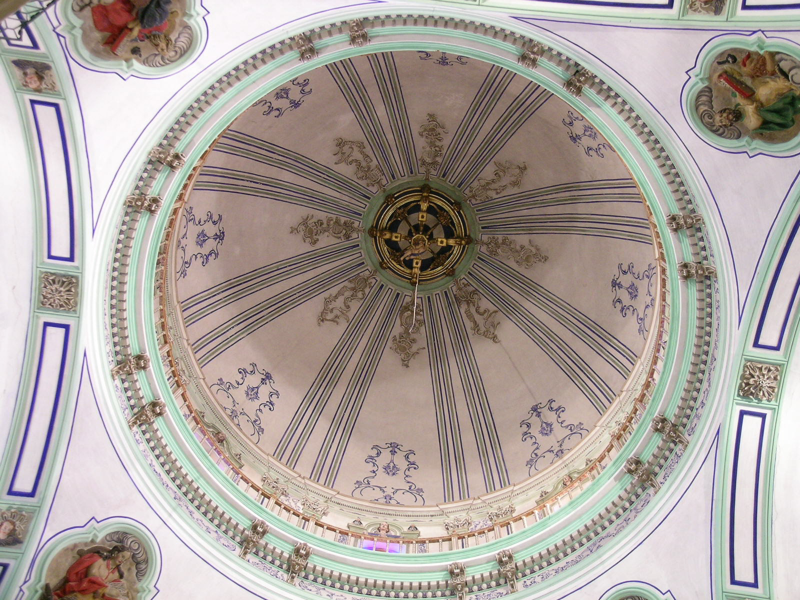 Detalle de la cúpula de la iglesia parroquial de Vélez Rubio © Fotografía: Alfonso Ruiz
