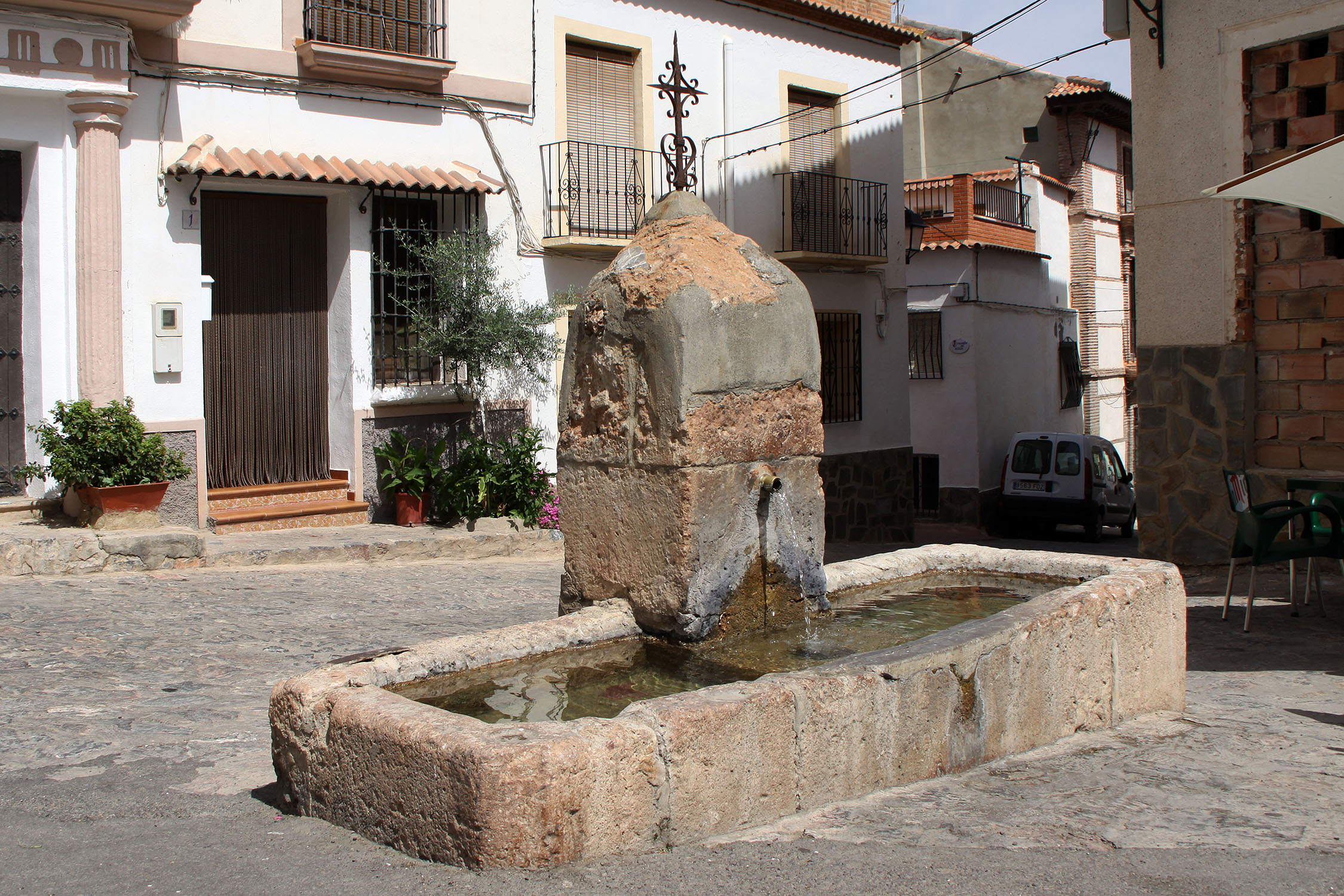 Fuente Chica en placeta de la Cruz de las Ánimas © Fotografía: Pako Manzano