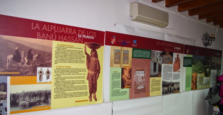 Exposición en la Casa palacio de las Godoyas en Fondón © José Ángel Fernández