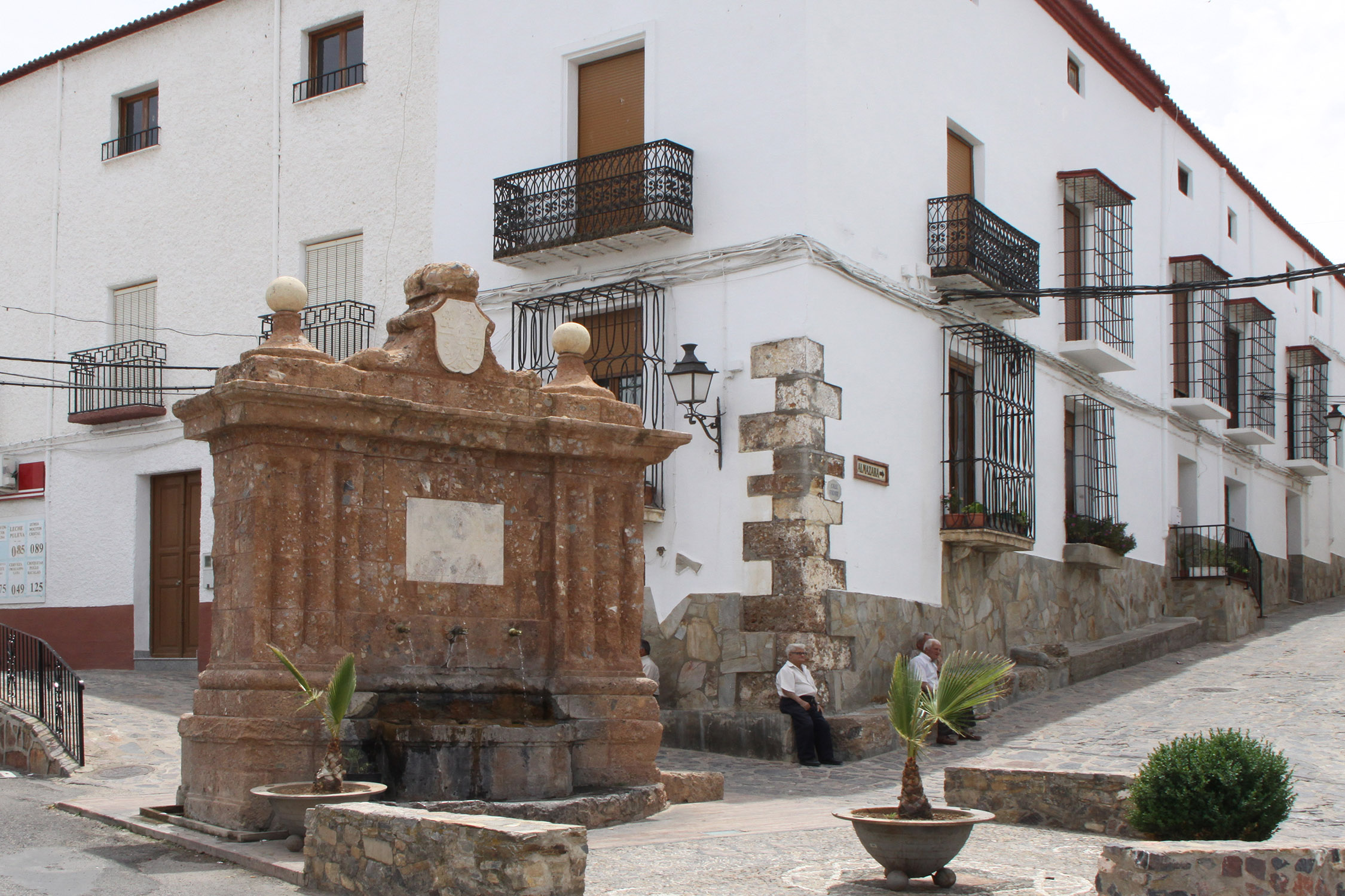 Volumen exterior de la llamada casa de la Almazara, vecina a la llamada Fuente Grande © Fotografía: Pako Manzano