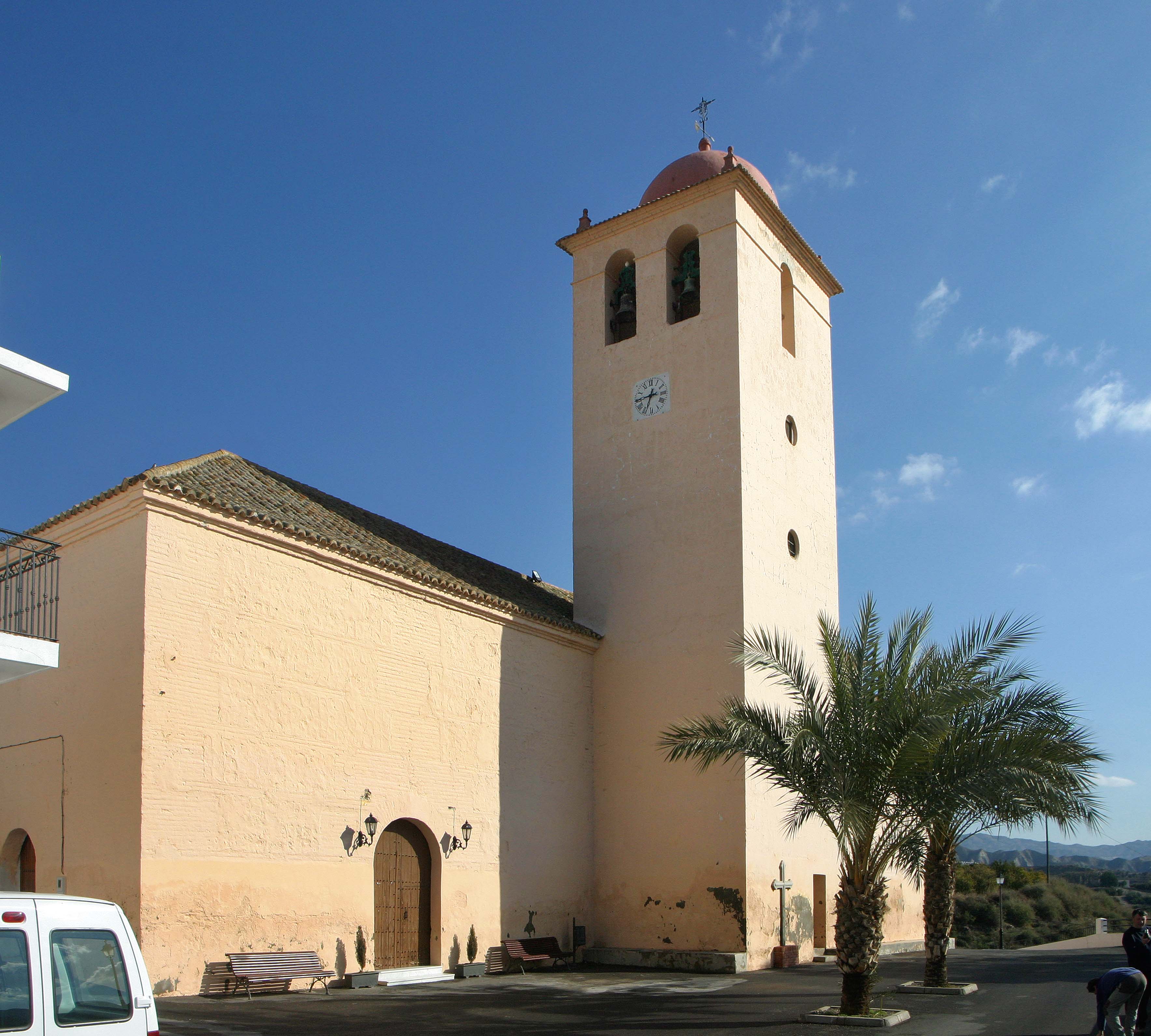 Volumen exterior de la iglesia de la Asunción, parroquial de Bentarique © Fotografía: Pako Manzano