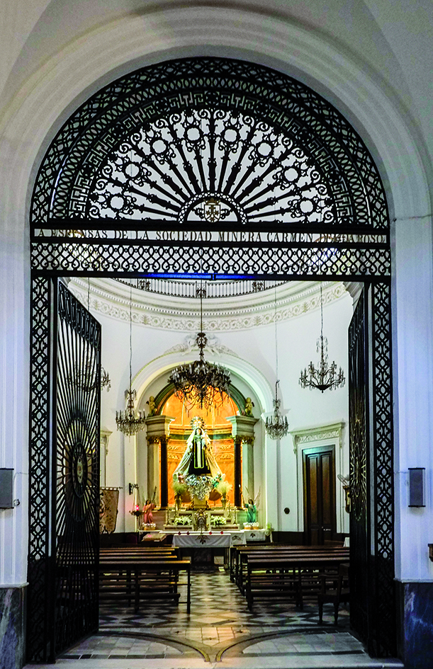 . Cancela de acceso a la capilla de la Virgen del Carmen © Fotografía: Paco Bonilla