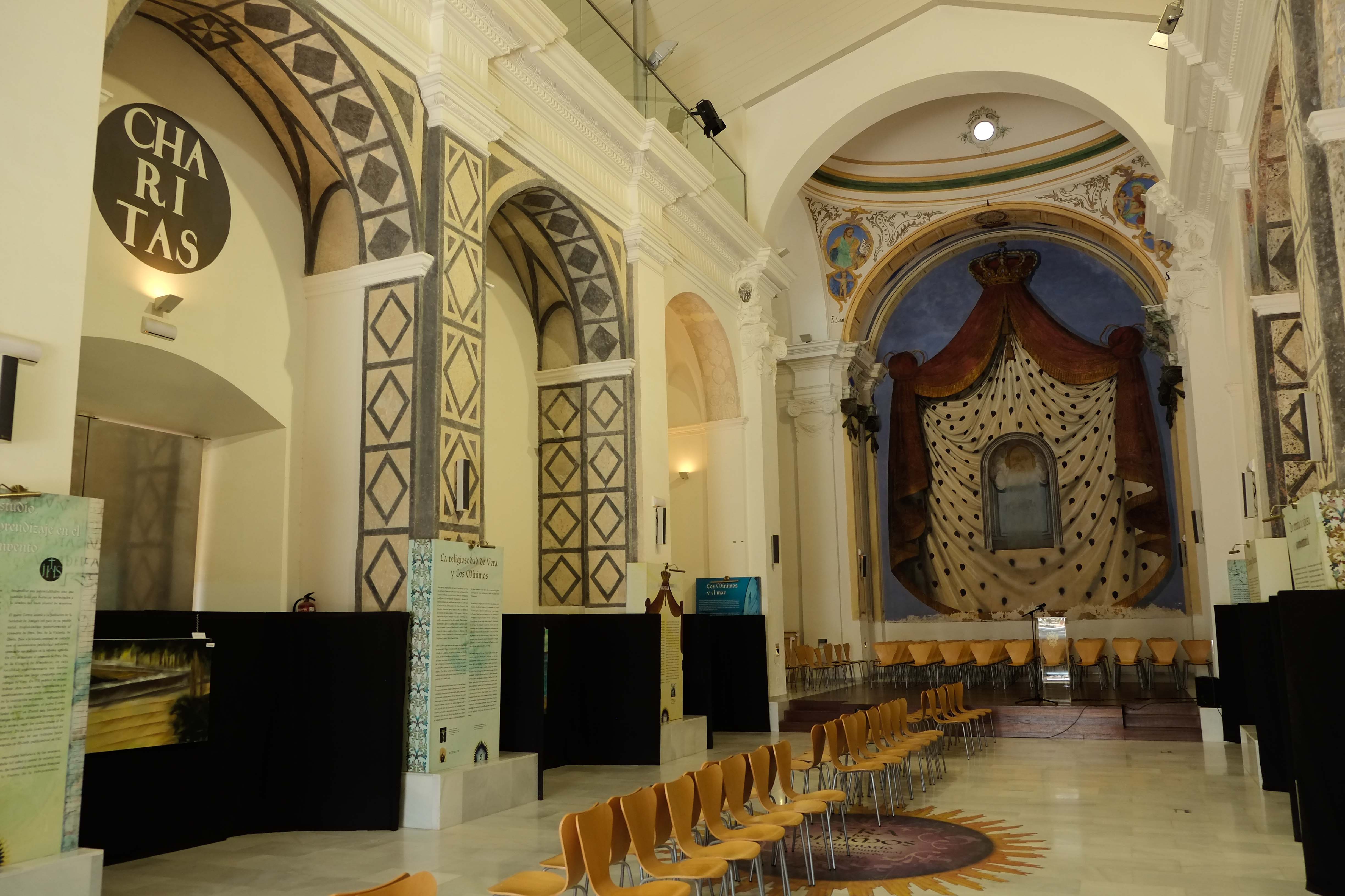 Iglesia del antiguo convento de los Mínimos, rehabilitado como equipamiento cultural. Vera © Fotografía: Paco Bonilla