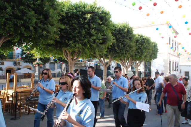 tradicionaldianaporlascallesdelpuebloconlabandadelaasocculturalnjar2.jpg