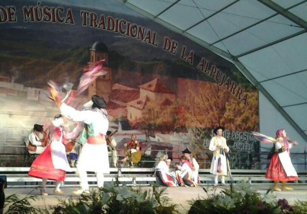 Grupo música tradicional Asociación Cultural El Almez