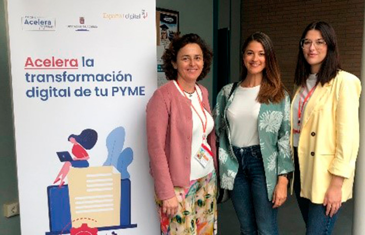 Con el objetivo de contribuir a la difusión e implantación de las herramientas digitales para empresas, la OAPRural_Dipalme impartió un Taller Práctico en la Feria del de las Ideas del UAL